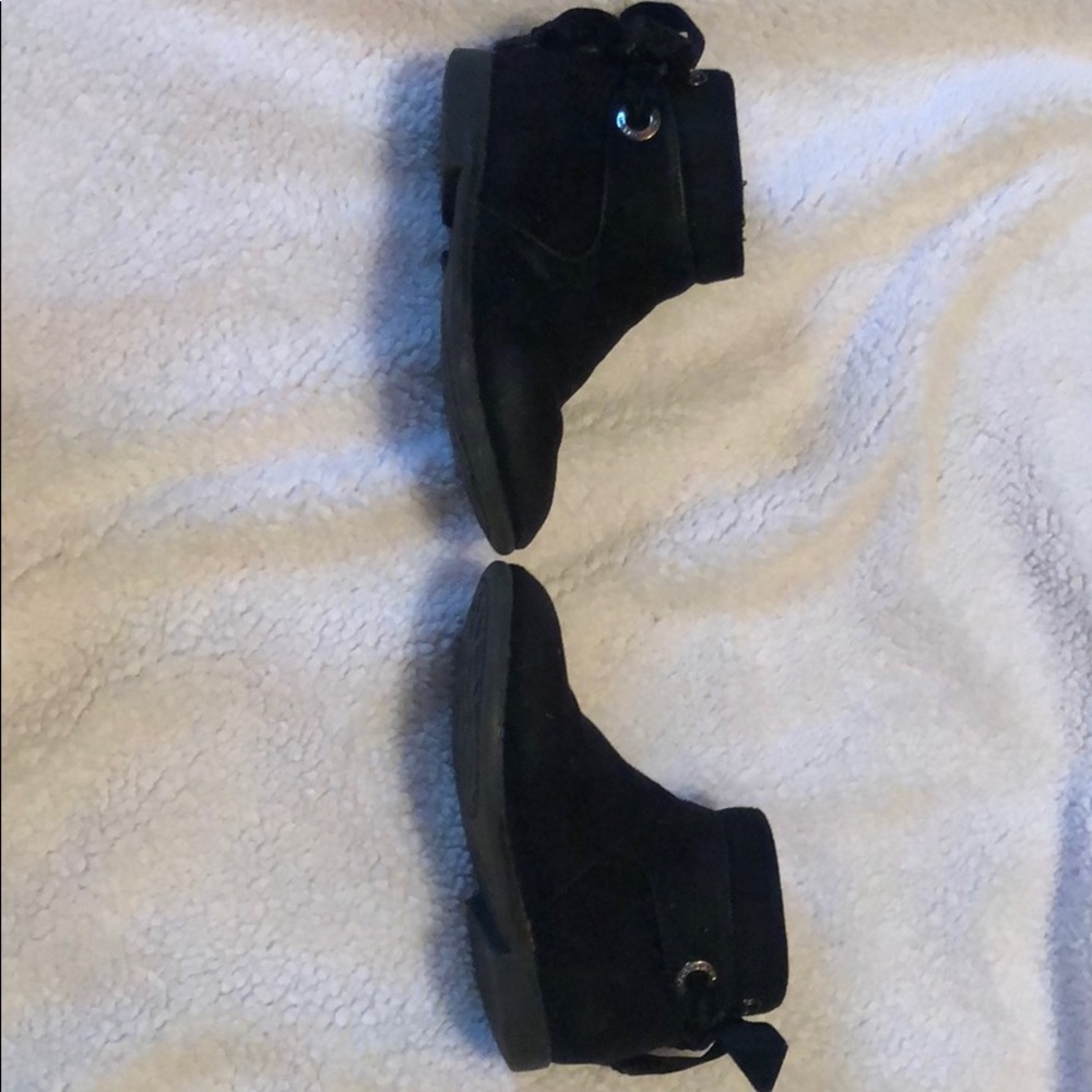 Micheal Kors suede booties